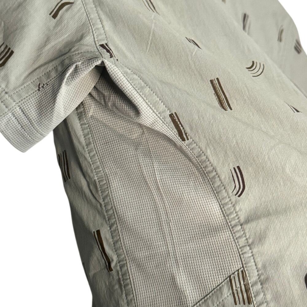 REI Co-op Women’s XS Green Vented Hiking Button Down Shirt Pockets - Picture 11 of 11